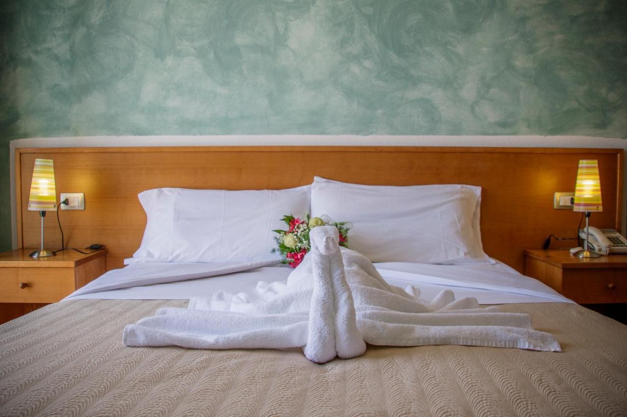 Abbaidda Hotel Valledoria  Luaran gambar